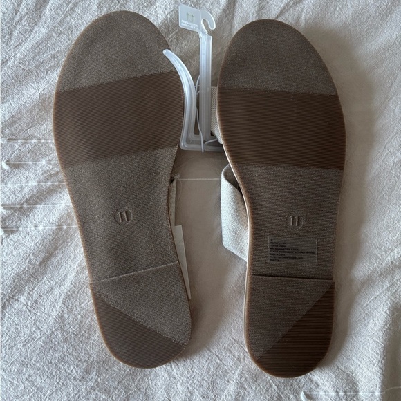 NWT Shade & Shore Beige Sandals size 11 - Picture 4 of 4